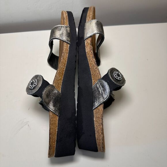 Naot Womens Marissa Sandal Size 38 7 Silver Pewter Leather Low Wedge Slide Shoe - Picture 8 of 11